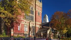 英国利兹大学